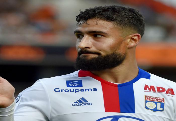 Pertandingan Lyon dan Saint-Etienne Terhenti 30 menit Karena Ulah Kontroversi Fekir